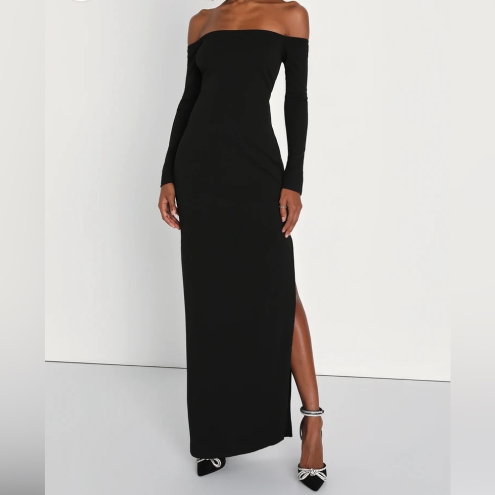 Stunning Excellence Black Off-the-Shoulder Maxi Dress